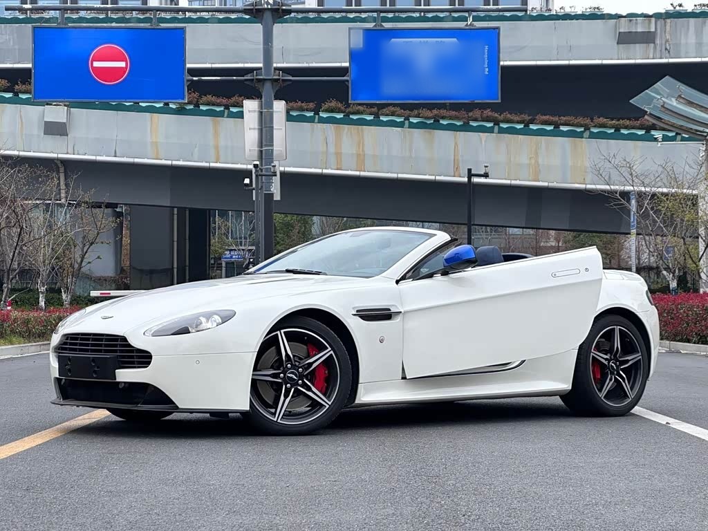 V8 Vantage 2017 4.7L S Convertible