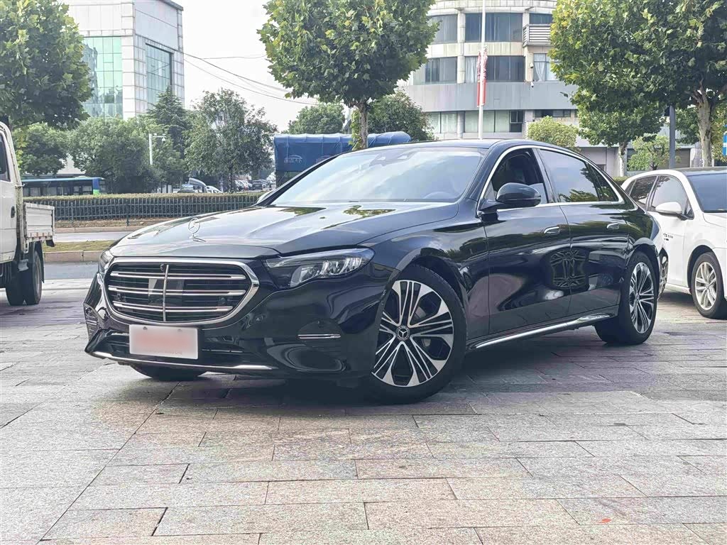 Mercedes-BenzE-Class 2026 Facelift E 300 L Luxury