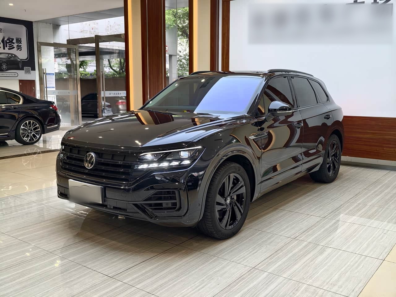 Touareg 2023 3.0TSI Sport Package