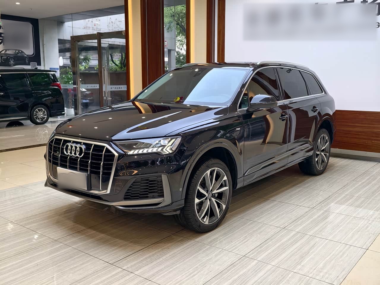 AudiQ7 2021 55 TFSI quattro S line Sport