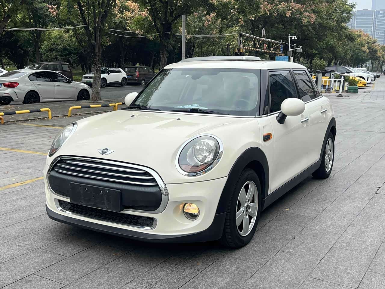 2015 1.2T ONE 5-Door