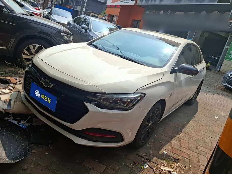 Cruze 2019 Redline 320T DCT China VI