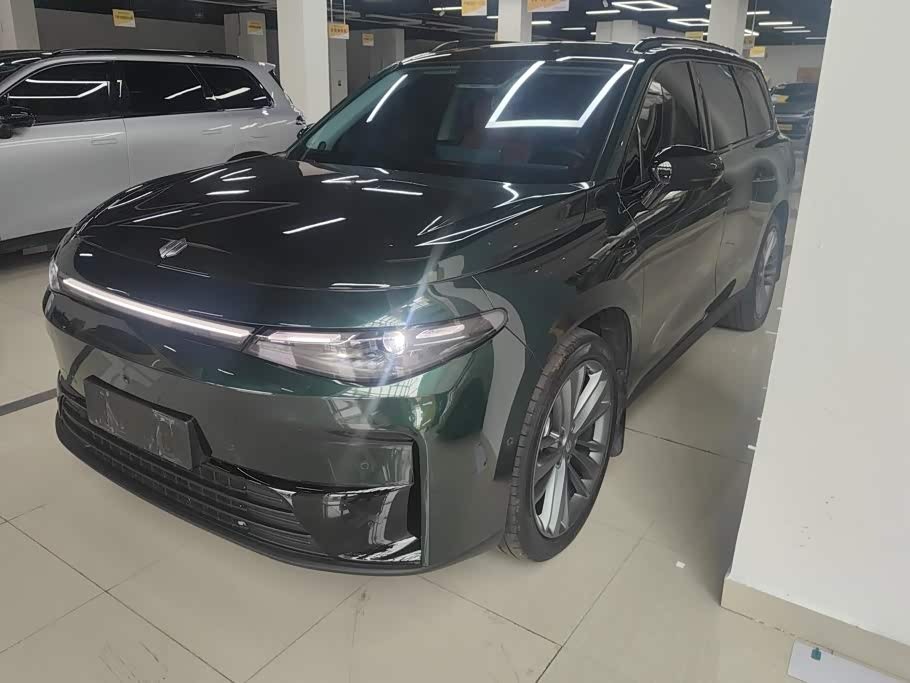 C16 2024 EV 520 Exclusive