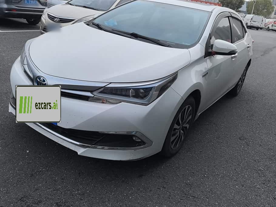 Corolla 2017 Facelift Hybrid 1.8L E-CVT Leading