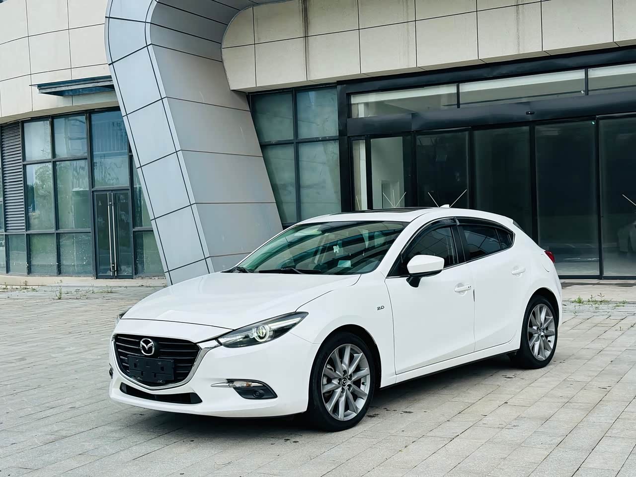 Mazda3 Axela 2017 Hatchback 2.0L AT Sport China V