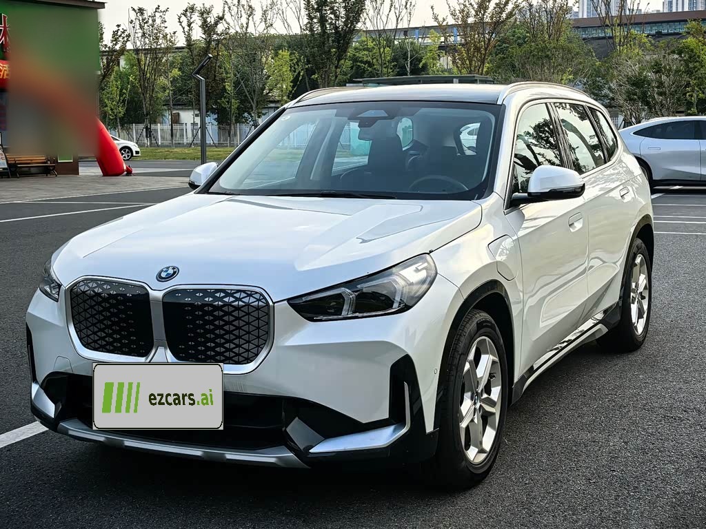 BMWiX1 2023 eDrive25L X Design Package