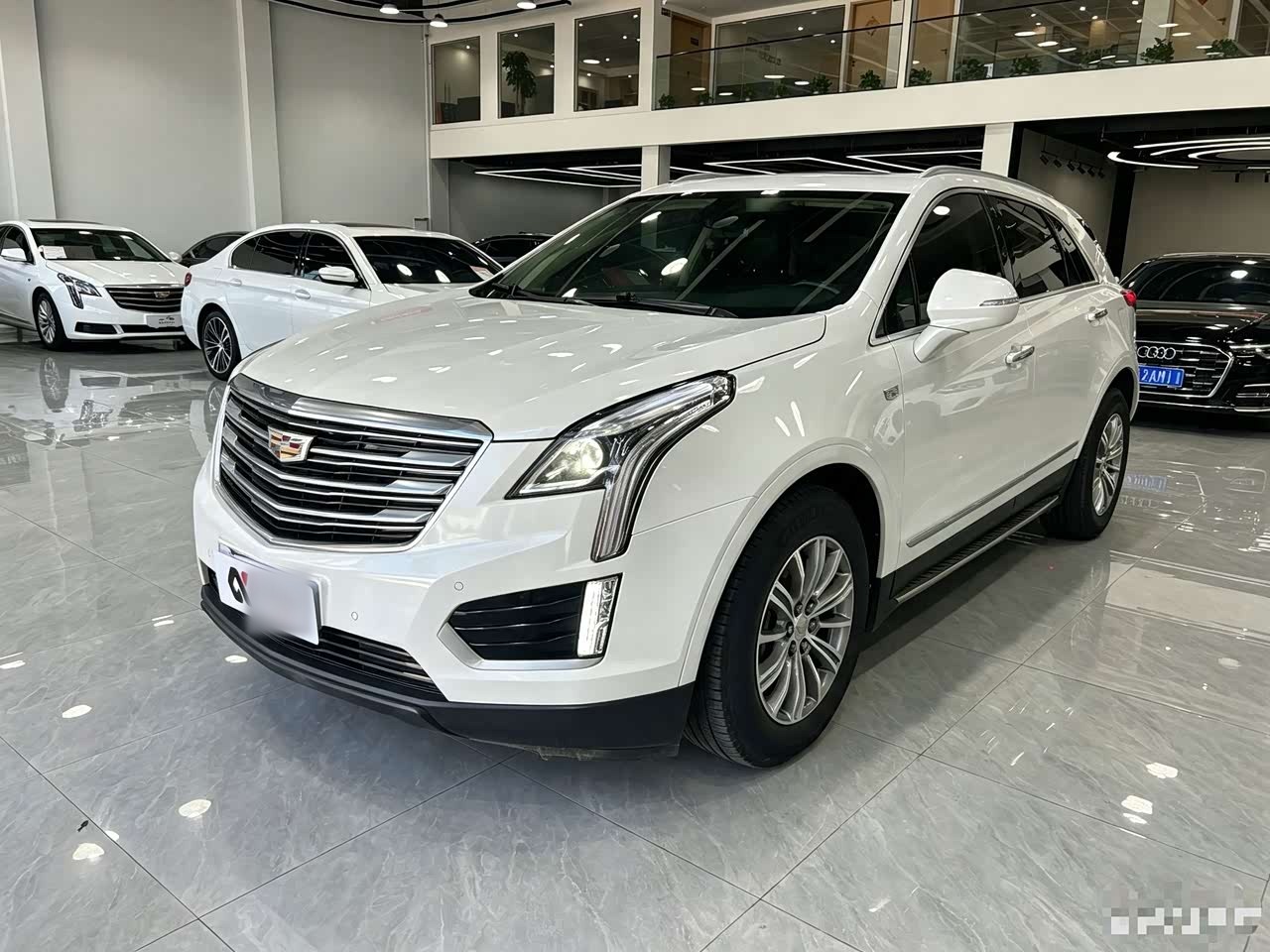 XT5 2018 25T Luxury