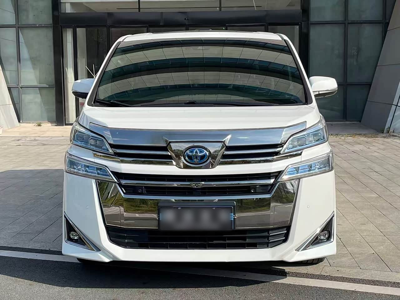 2021 Crown Hybrid 2.5L HV Premium