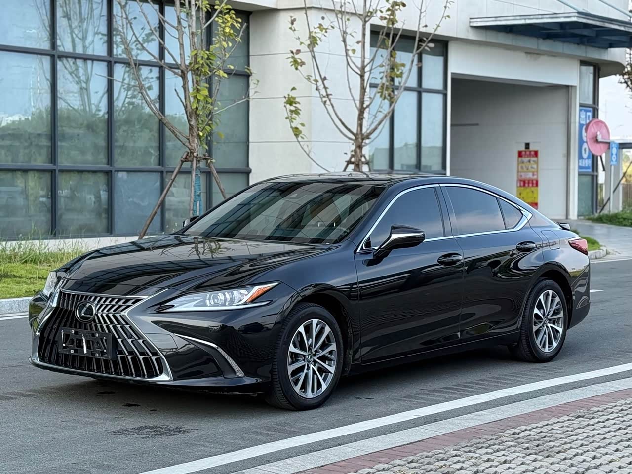 LexusES 2022 300h Excellence