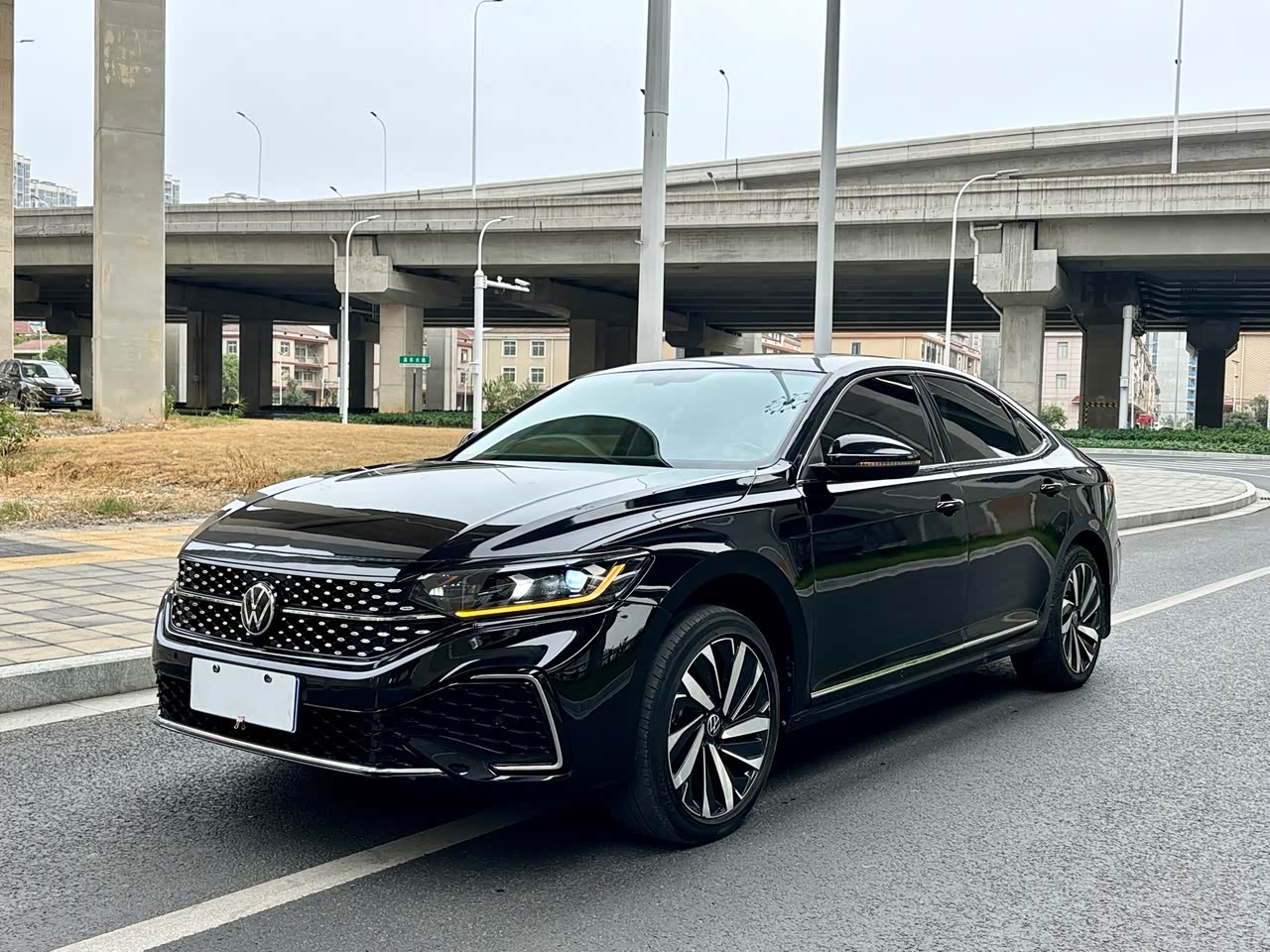 Passat 2022 330TSI Elite