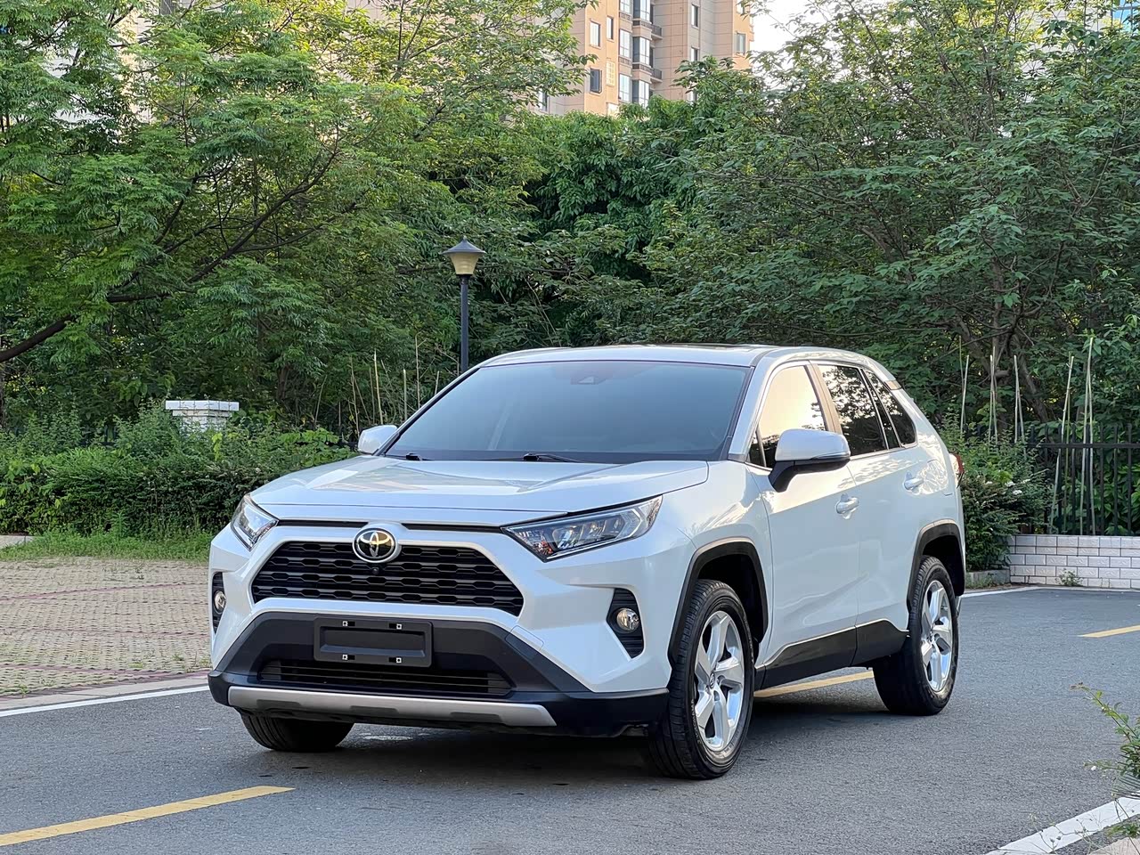 RAV4 2021 2.0L CVT RWD PLUS