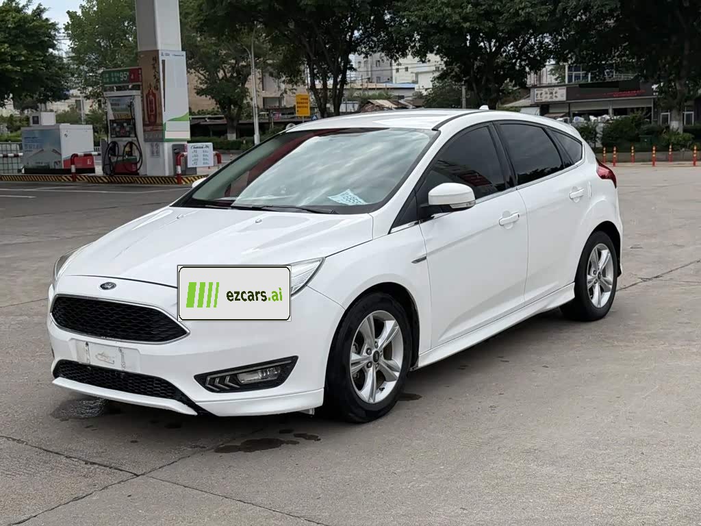 Focus 2017 Hatchback 1.6L AT Comfort