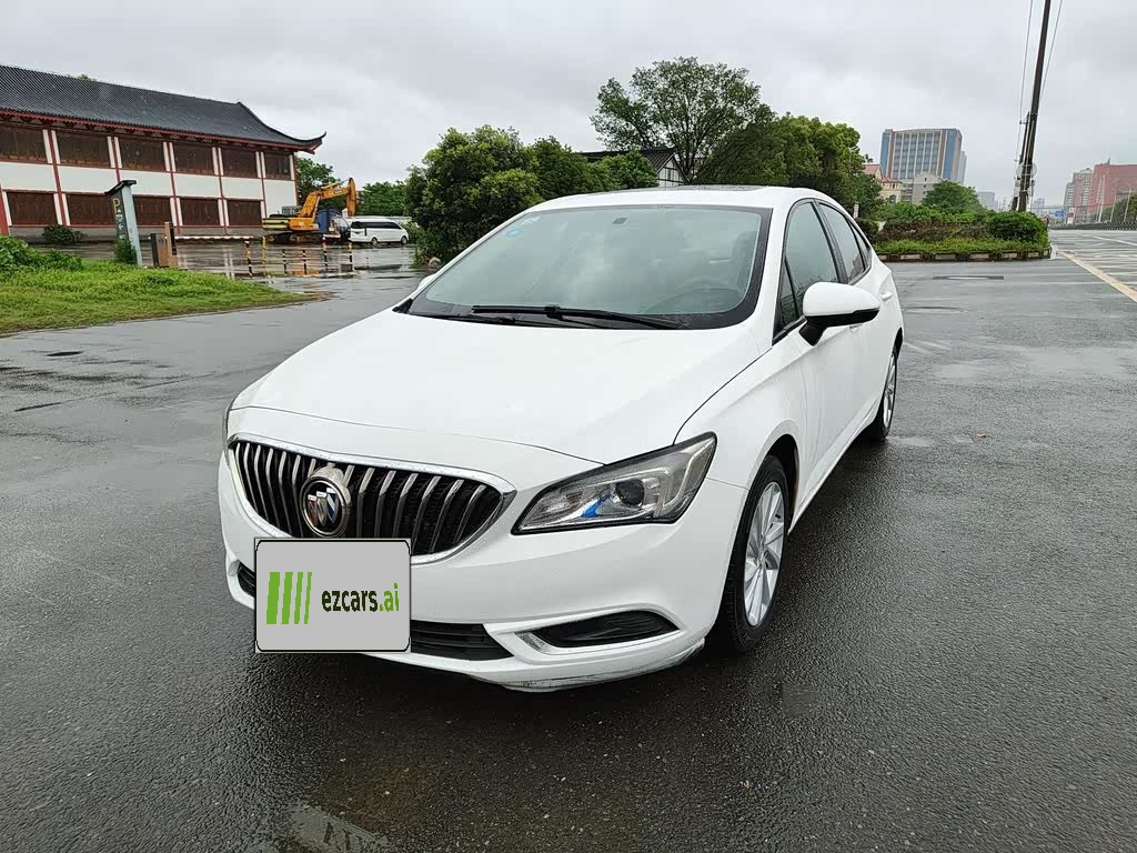 Verano 2015 Sedan 15S AT Progressive