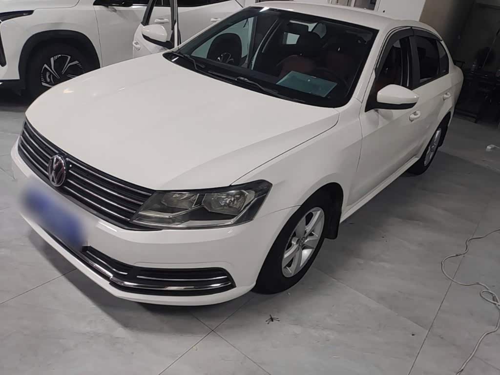 Lavida 2015 1.6L AT