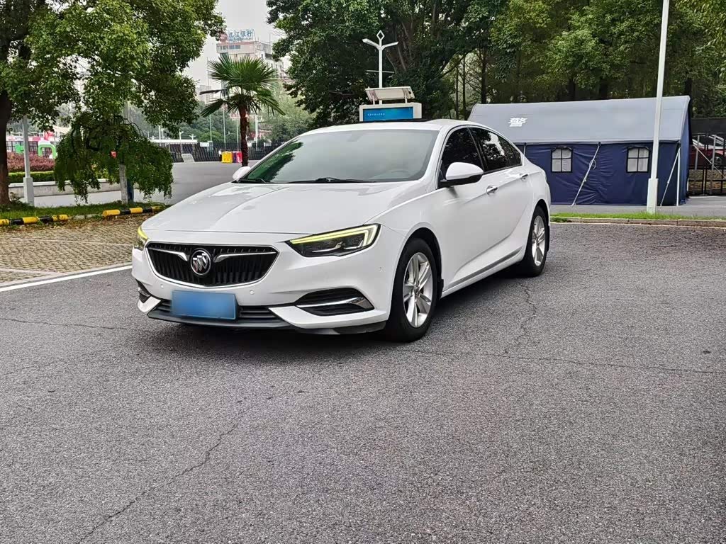 Regal 2017 20T Luxury