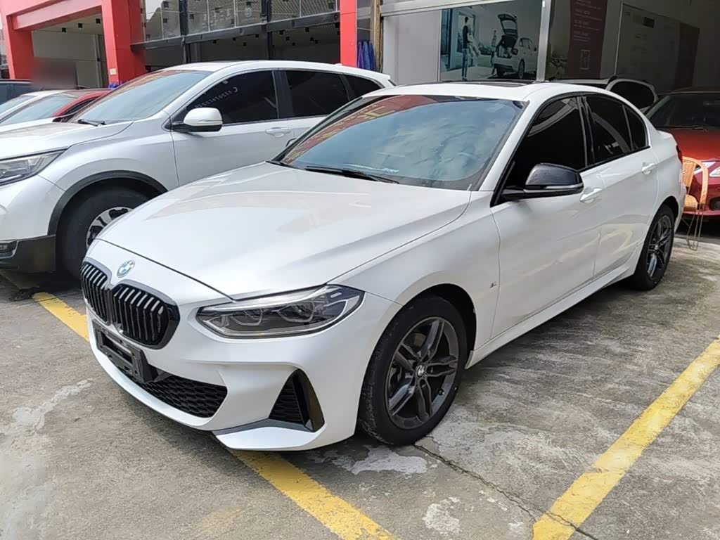 BMW1 Series 2023 120i M Sport