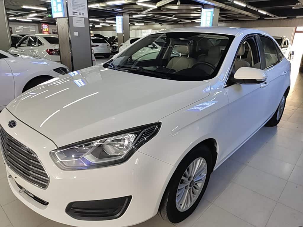 Escort 2017 Facelift 1.5L AT Comfort