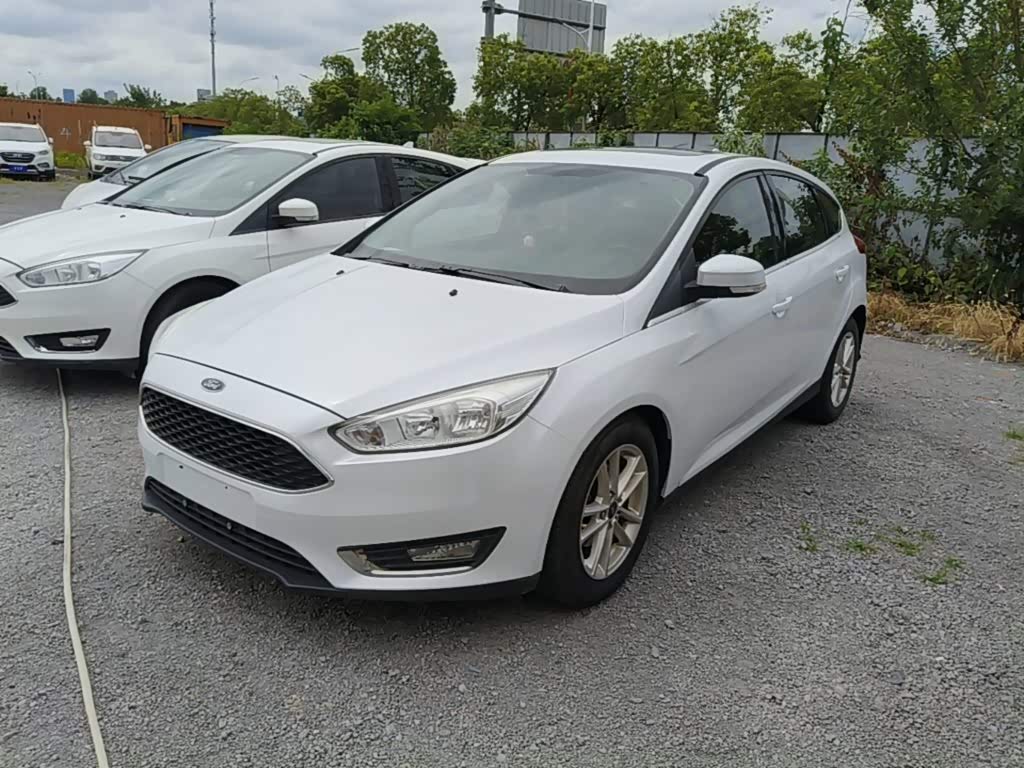 Focus 2017 Hatchback EcoBoost 180 AT Elite