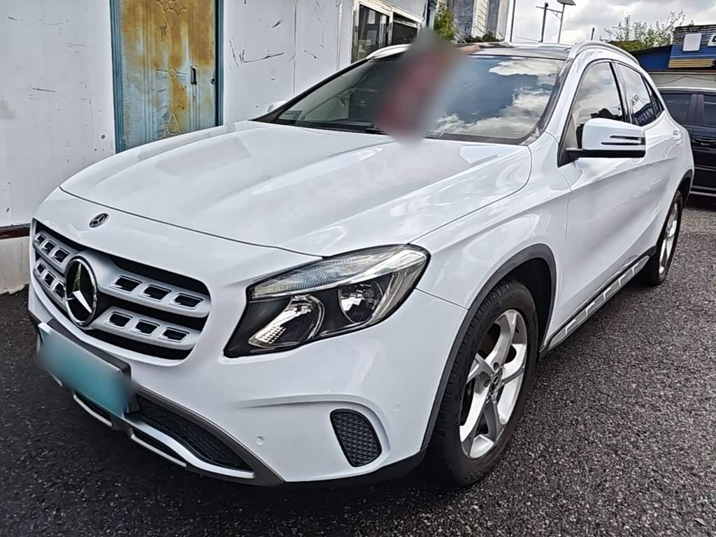 Mercedes-BenzGLA 2019 GLA 200 Dynamic