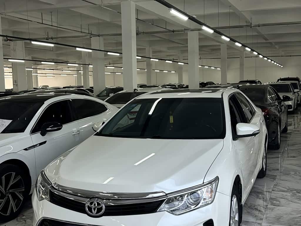Camry 2016 2.0G Leading