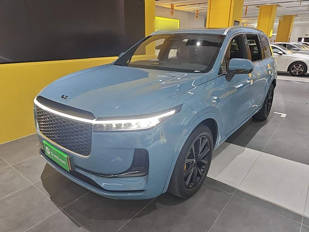 ONE 2021 EREV 6-Seater