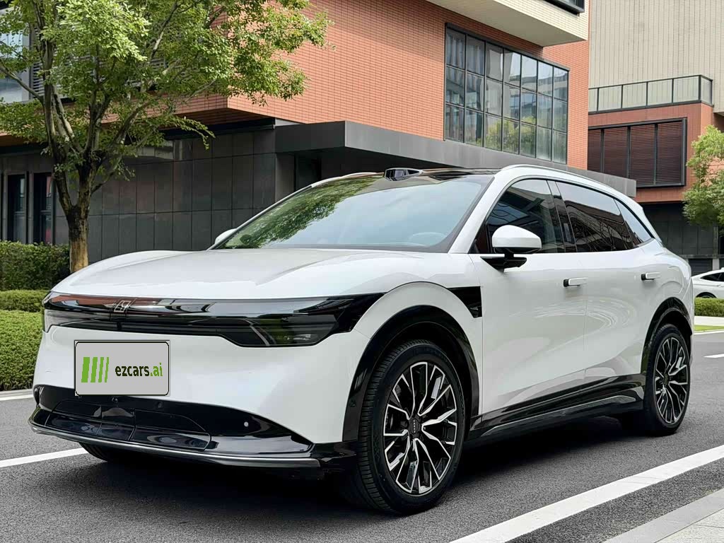 7X 2025 75kWh RWD ADAS