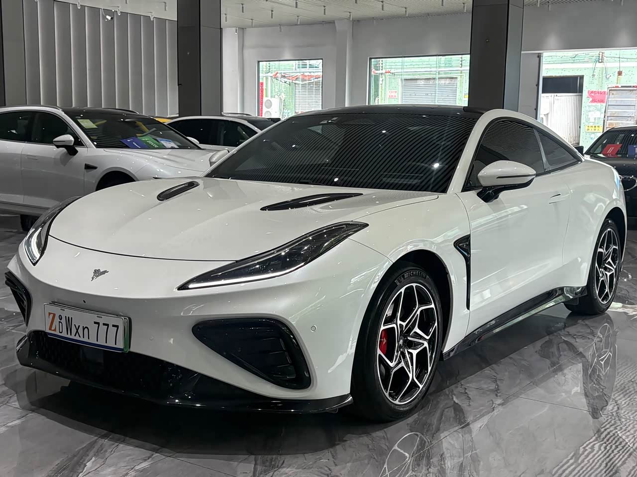 GT 2023 580 AWD