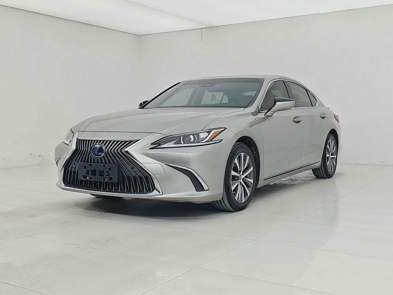 LexusES 2018 300h Excellence China VI