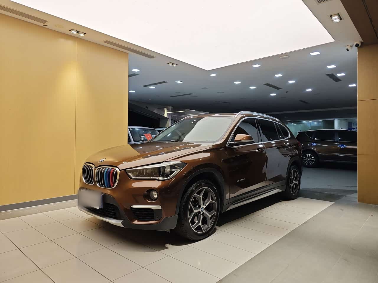 BMWX1 2016 sDrive18Li Luxury