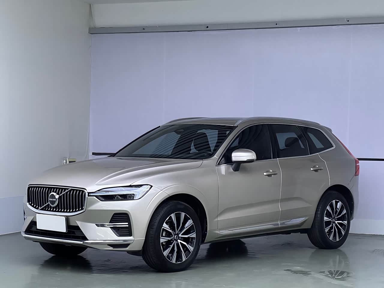 XC60 2023 B5 AWD Luxury