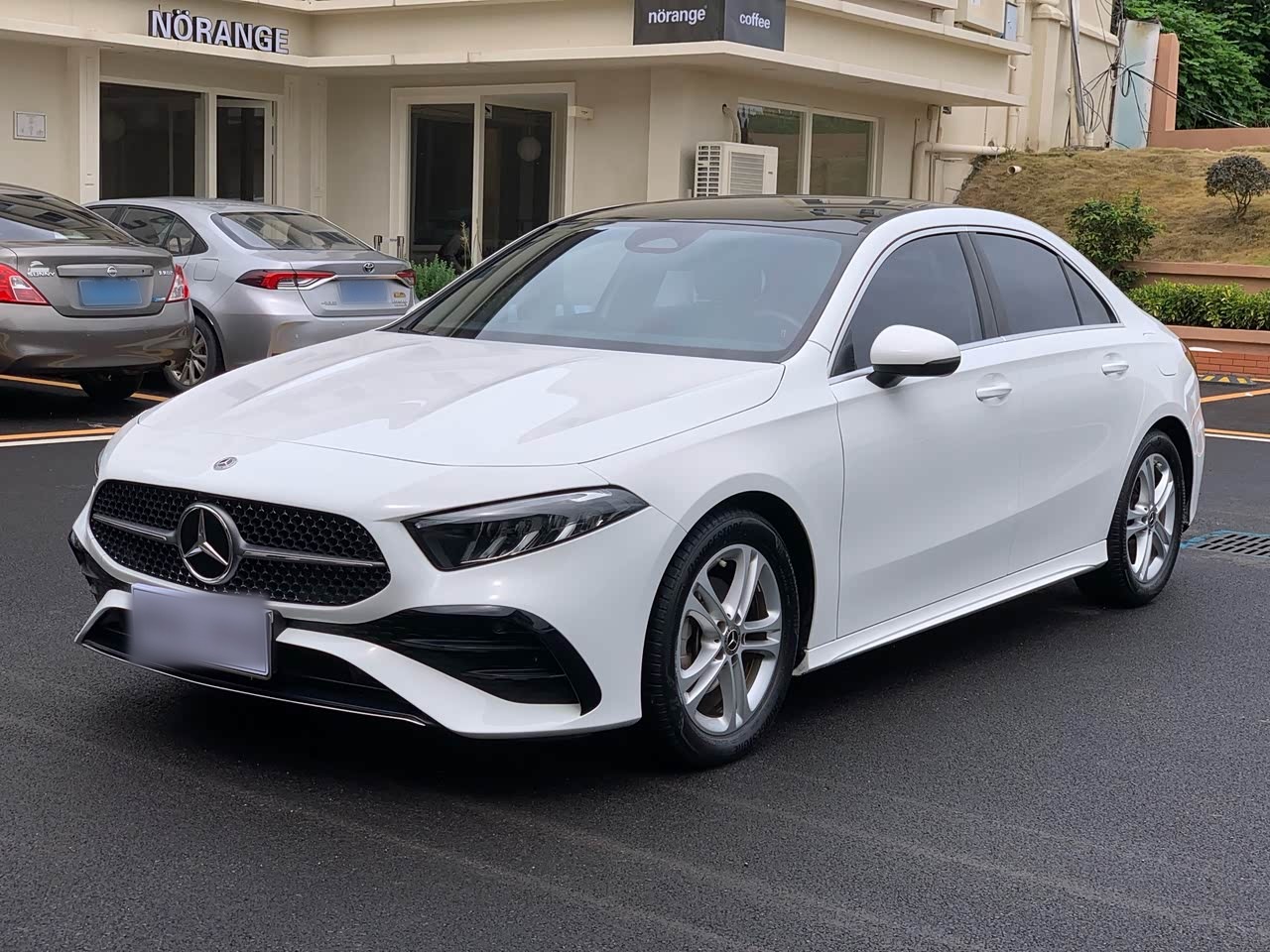 Mercedes-BenzA-Class 2023 A 180 L