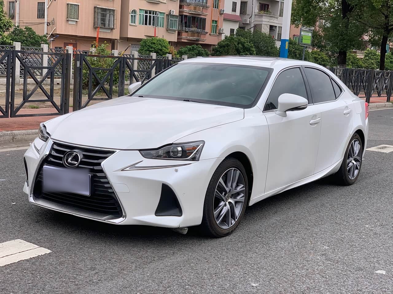 LexusIS 2017 300