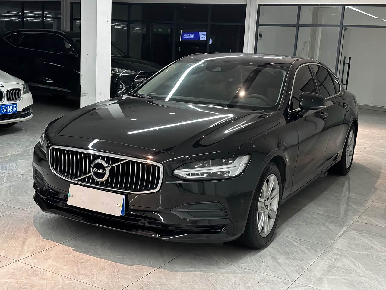 S90 2018 T4