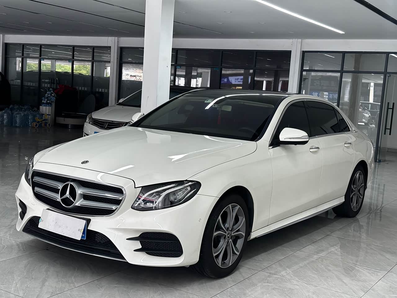 Mercedes-BenzE-Class 2020 E 300 L Sport Luxury