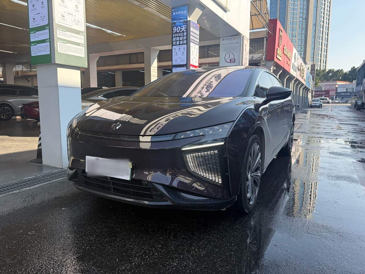 HiPhi X 2021 6-Seater