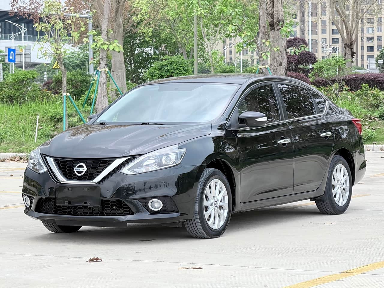 Sylphy 2016 1.6XV CVTSmart