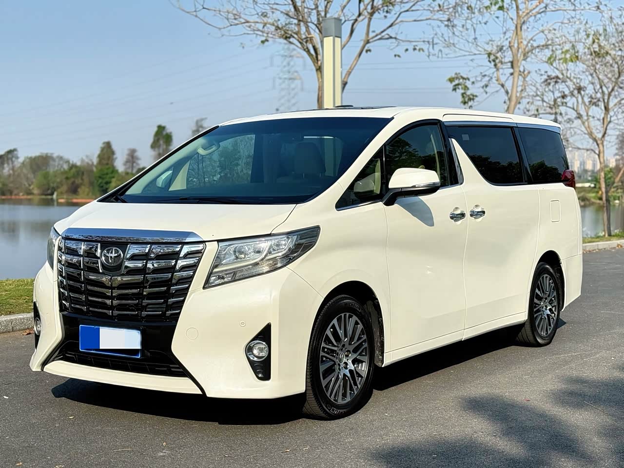 Alphard 2015 3.5L Luxury