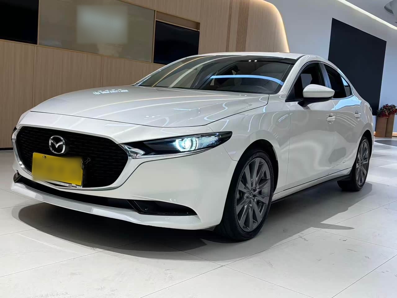 Mazda3 Axela 2023 2.0L AT
