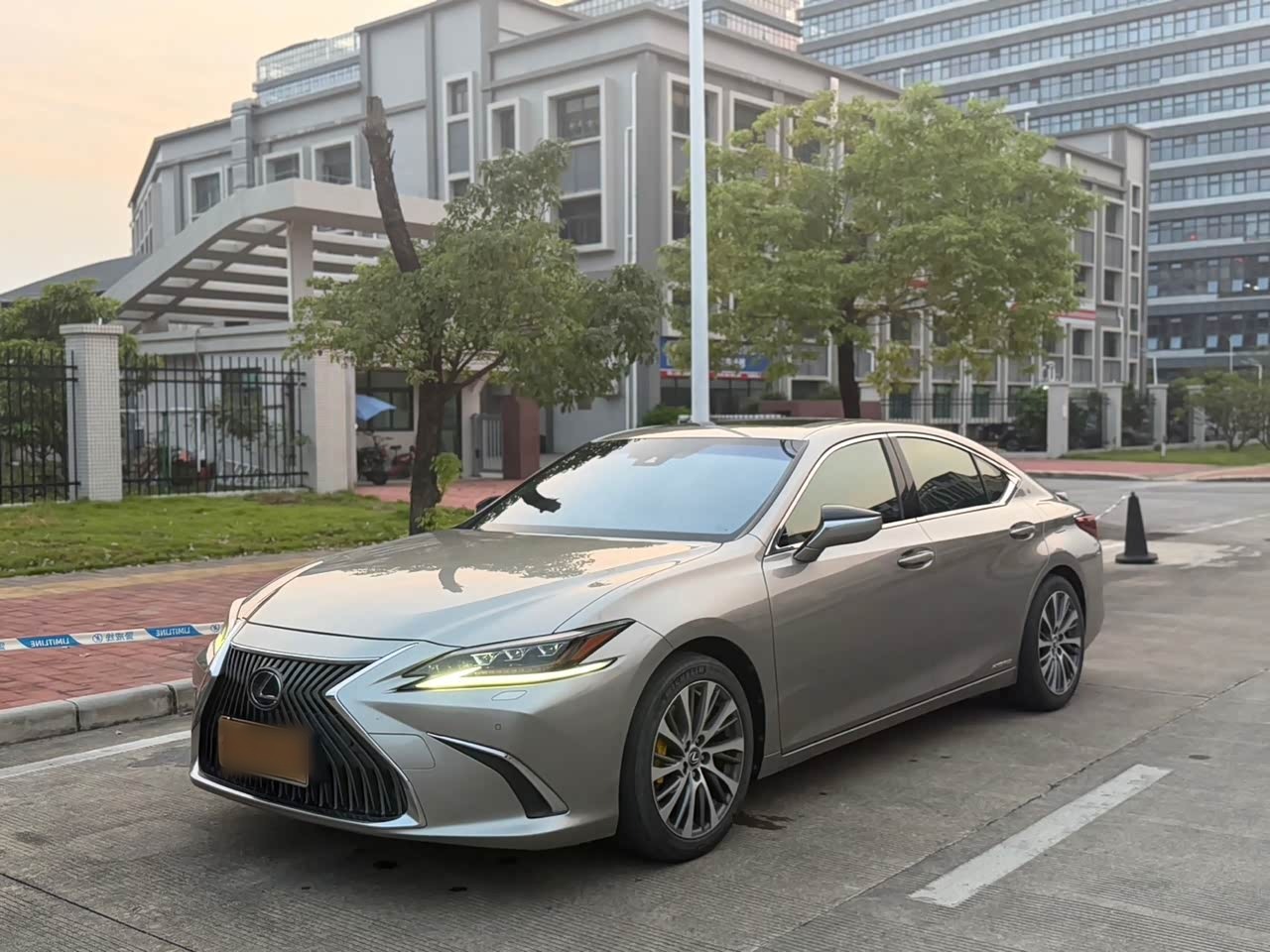 LexusES 2020 300h Exclusive