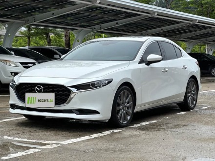 Mazda3 Axela 2022 2.0L AT
