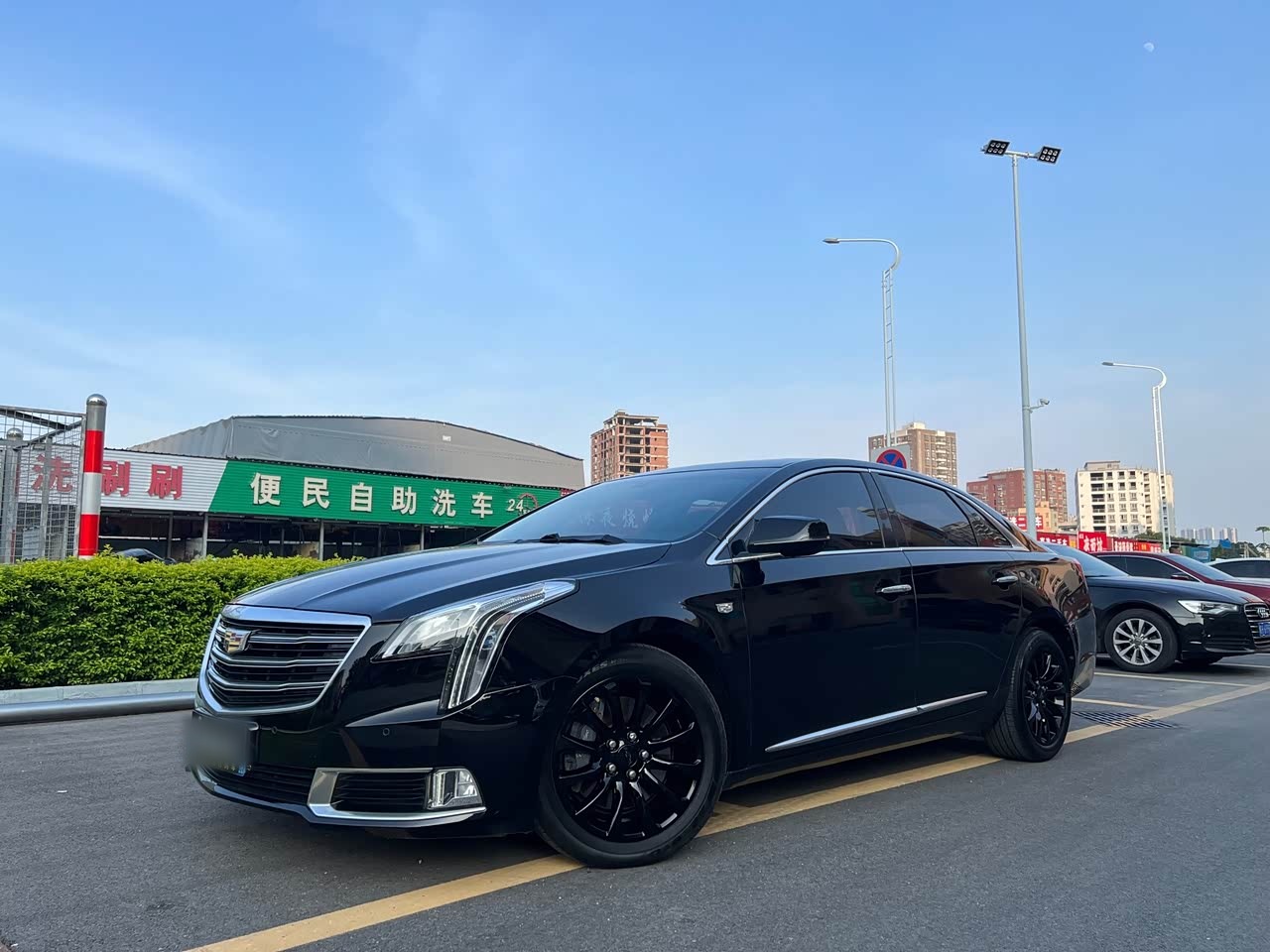 XTS 2018 28T Elite