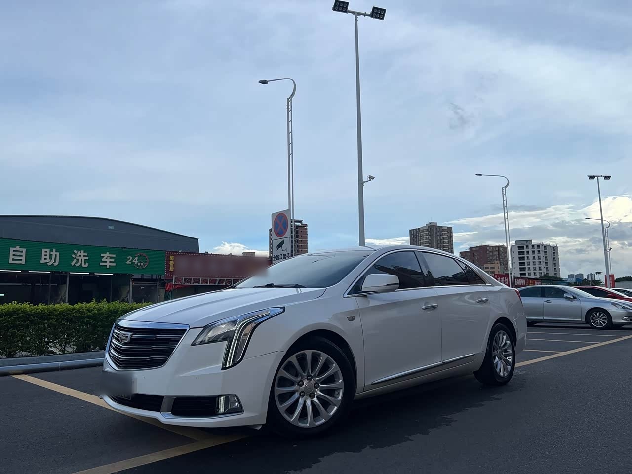 XTS 2018 28T Elite