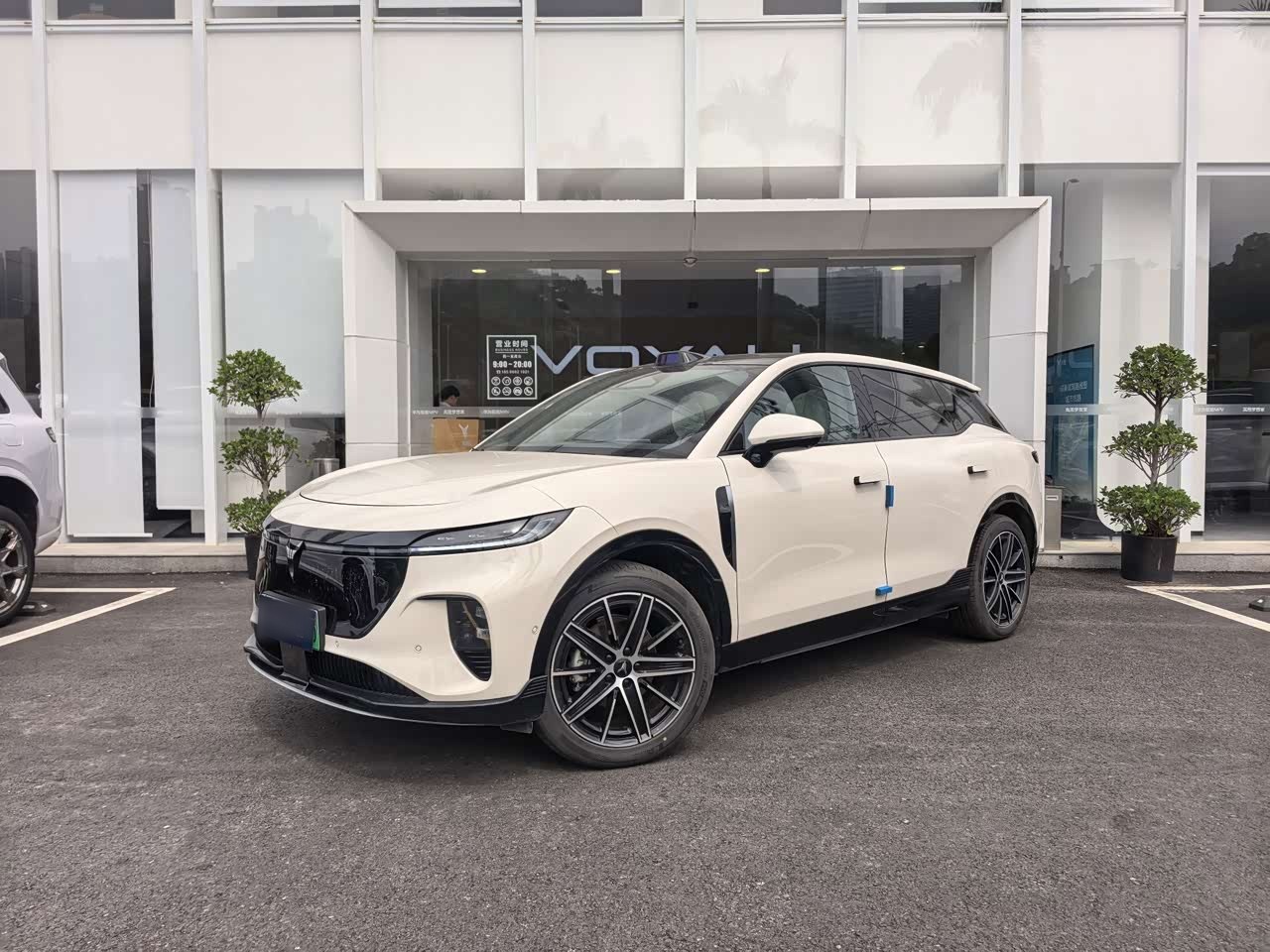 2025 RWD Qiankun