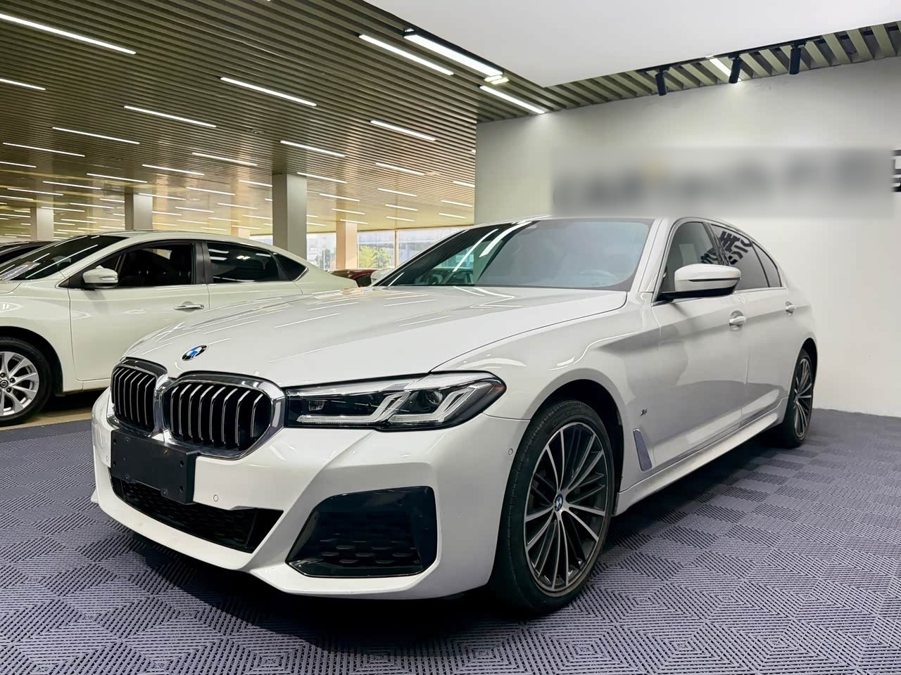 BMW5 Series 2023 530Li Leading M Sport Package