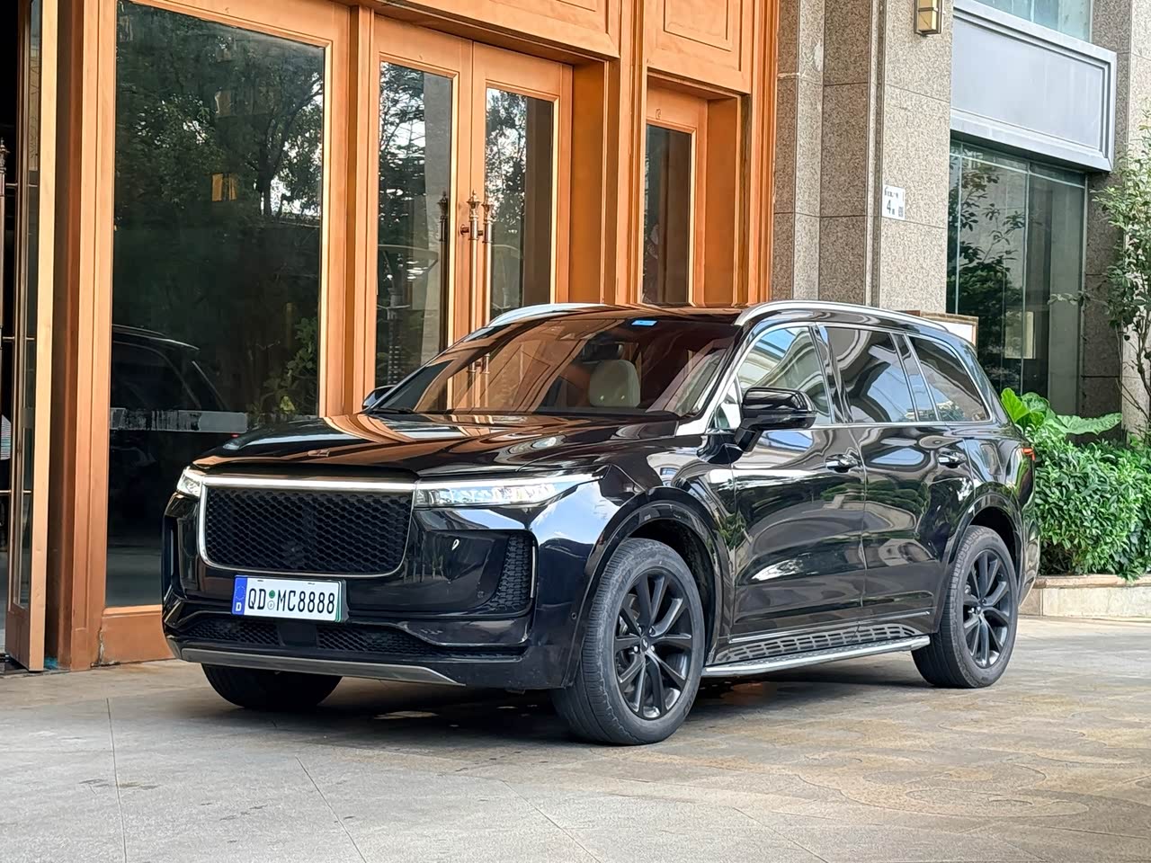 ONE 2020 EREV 6-Seater