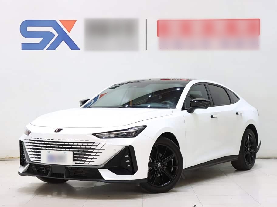 UNI-V 2023 1.5T Premium