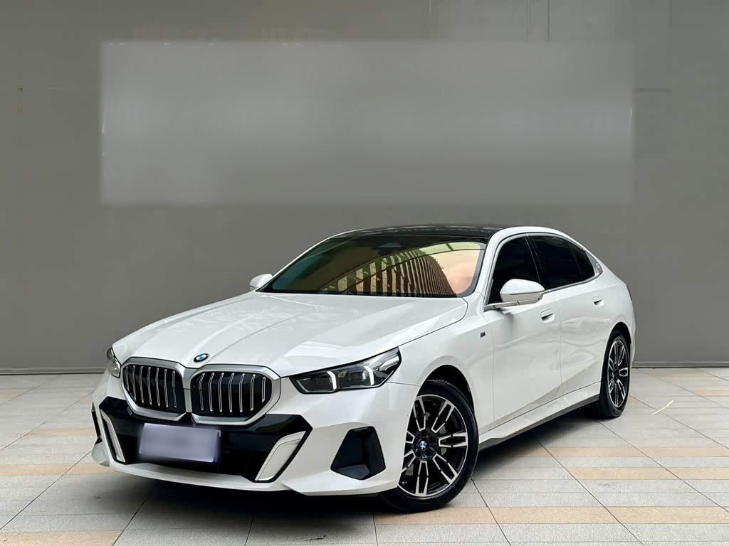 BMW5 Series 2025 530Li Leading M Sport Package