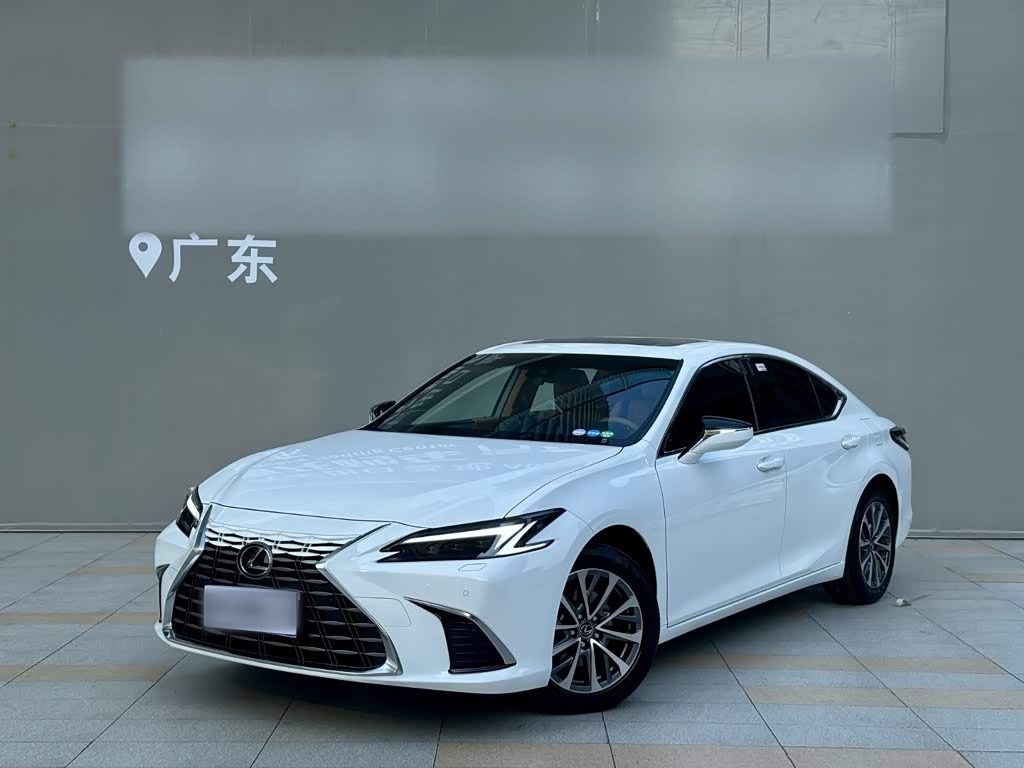 LexusES 2025 200 Exclusive