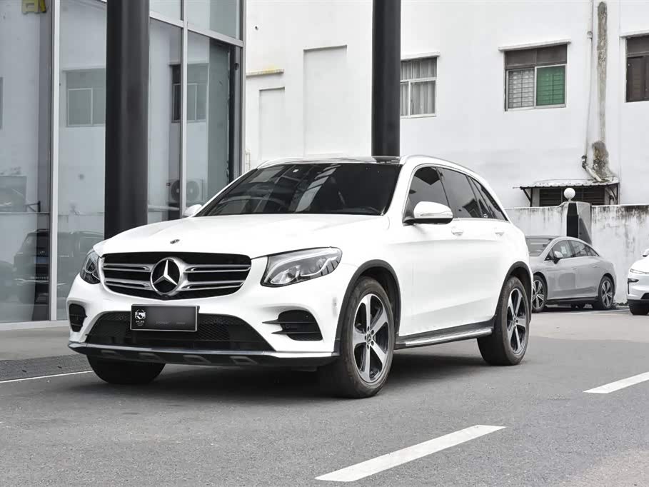 Mercedes-BenzGLC 2018 GLC 260 4MATIC Luxury