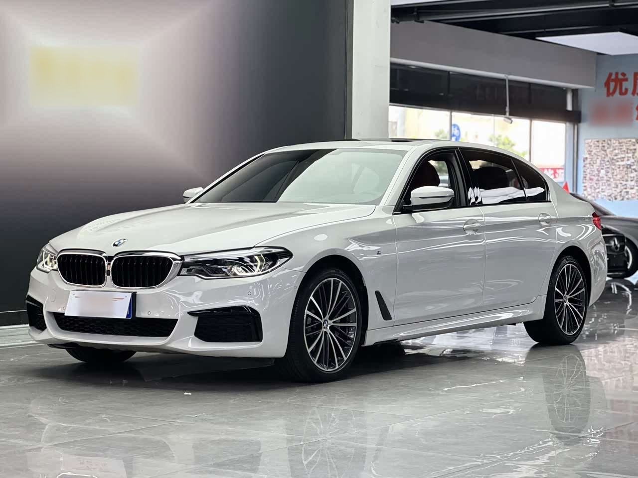 BMW5 Series 2019 Facelift 530Li Exclusive M Sport Package